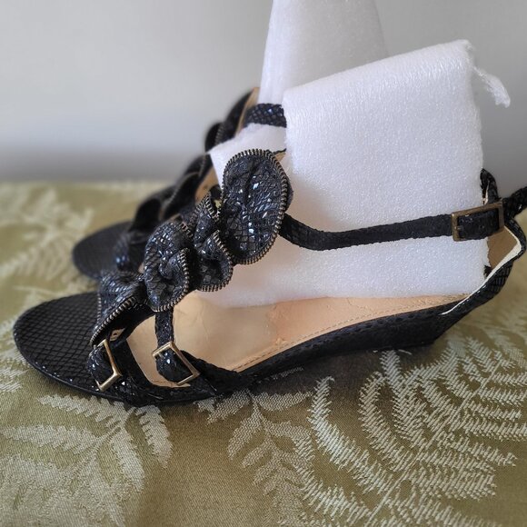 Dressy Vianni Collection Sandals - Picture 5 of 8